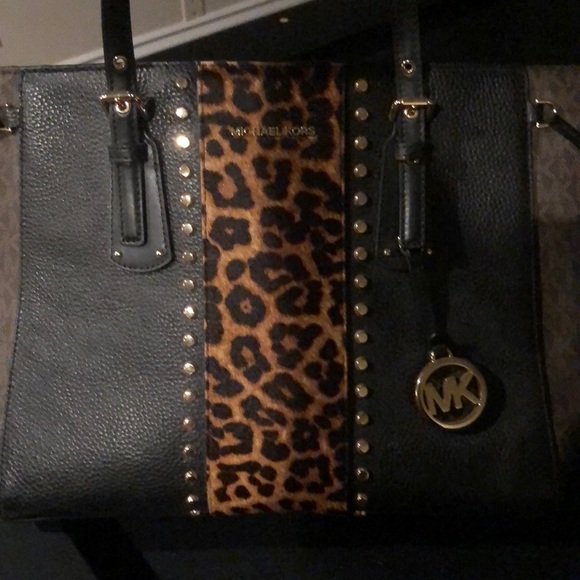 Michael Kors brand new purse with the tag on it